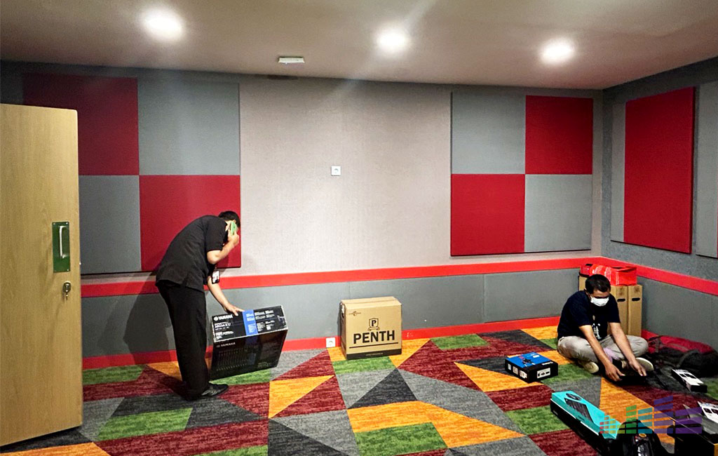 contoh peredam menengah